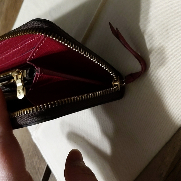 LV zippy wallet - Picture 9 of 16